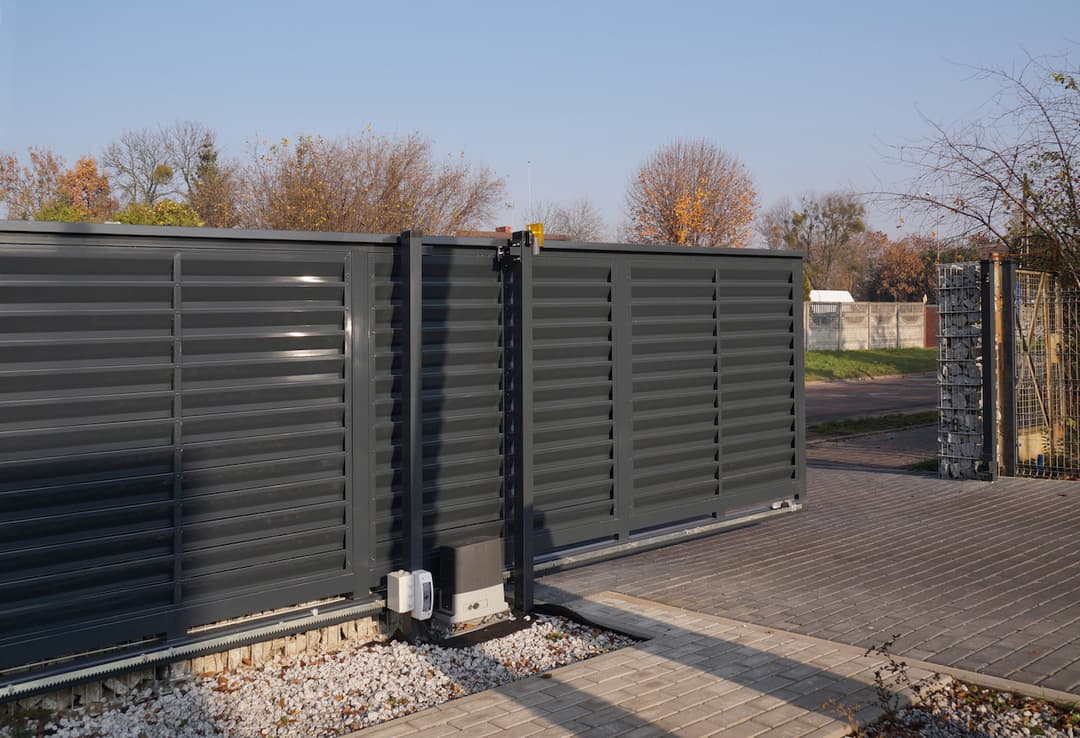 Installation portail autoportant